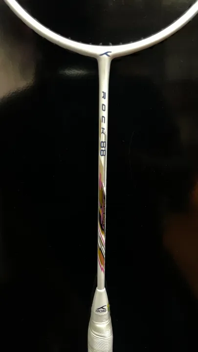 Badminton%20Racket%20Hundred%20Rock%2088%2032lbs%20-%20Image%205