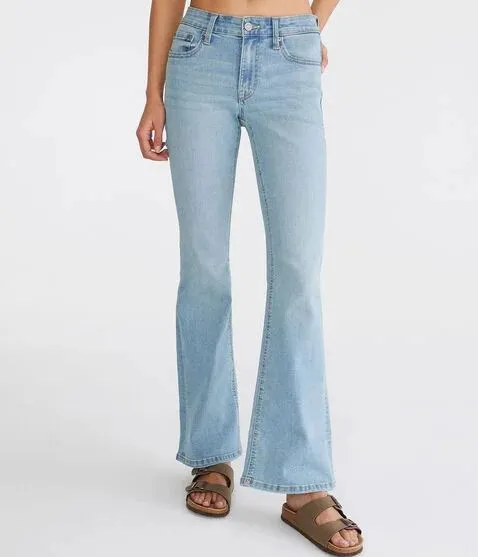Bell%20Bottom%20jeans%20for%20women%20-%20Image%202