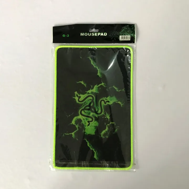 Gaming%20normal%20mouse%20pad%20with%203%20different%20designs%20and%20highlight%20boarder%20-%20Image%207