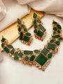 Elegant Egption set earrin. 