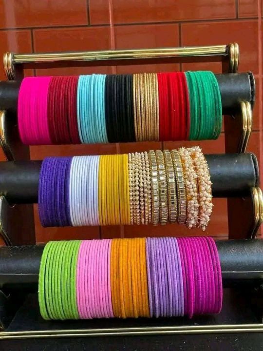 metal%20velvet%20colorful%20gajra%20Kaundan%20churi%20combo%20set%20-%20Image%205