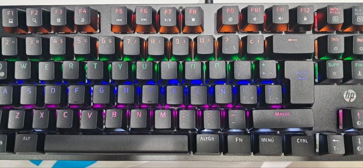 Hp%20mechanical%20gaming%20keyboard%20GK200%20-%20Image%203