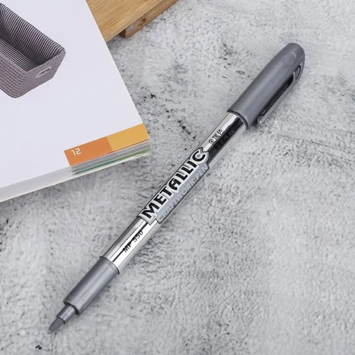 Metallic%20markers%20Golden%20And%20Silver%20for%20wood%20paper%20plastic%20glass%20sheets%20rocks%20metal%20iron%20-%20Image%204