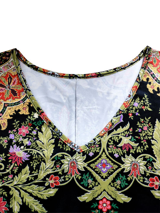 Plus%20Size%20Women's%20Boho%20Floral%20Maxi%20Dress,%20Long%20-%20Sleeve%20V%20-%20Neck,%20Ethnic%20Print,%20Casual%20&%20Festival%20Wear%20-%20Image%205