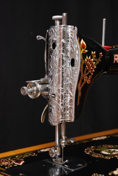 Rocket%20sewing%20machine%20Double%20Chal%20-%20Image%202