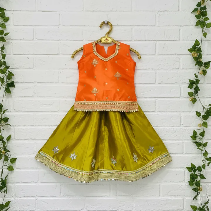Baby%20Girls%20Lehenga%20Choli%20%E2%80%94%20Raw%20Silk%20Lehnga,%20Chamki%20Embroidered%20Top%20&%20Net%20Dupatta%20%7C%20Party,%20Wedding%20Dress%20for%20Kids%20(6M%E2%80%9312Y)%20-%20Image%204