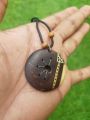 Coconut Shell Neckless. 