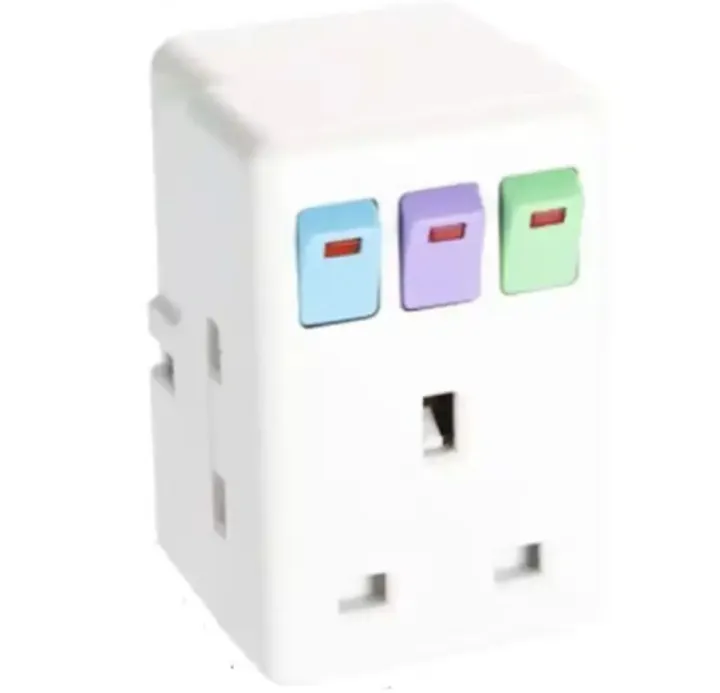 13A%203%20Way%20Switched%20Adapter%20-%20Image%203