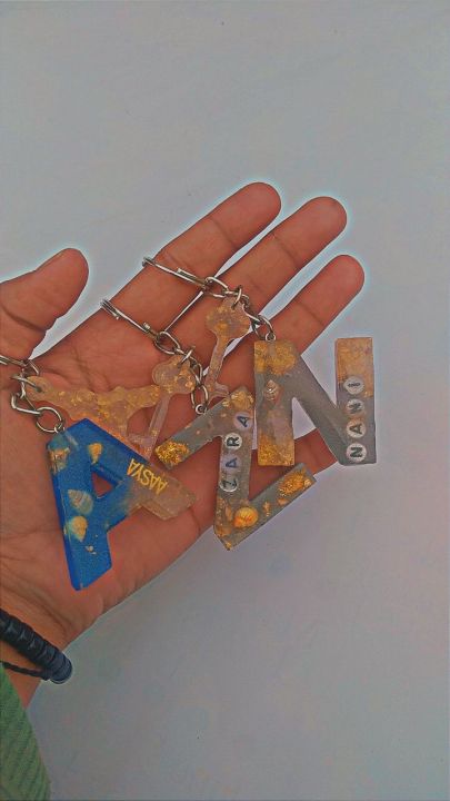 customised name resin keychain with your choice and colour