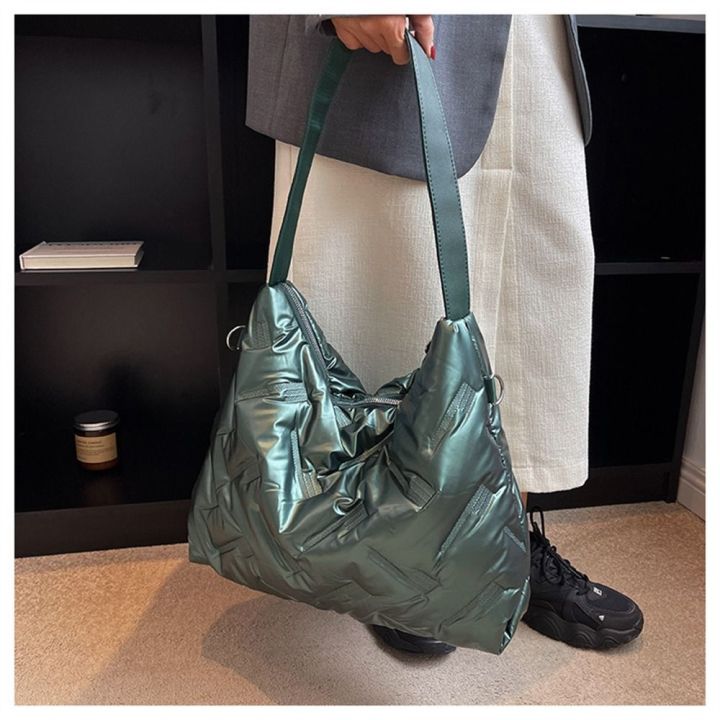 Versatile%20Quilted%20Crossbody%20Shoulder%20Bags%20Large%20Capacity%20Down%20Cotton%20Padded%20Messenger%20Bag%20Solid%20Color%20Handbags%20for%20Women%20Men%20-%20Image%202