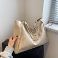 Lara leather tote bag. 