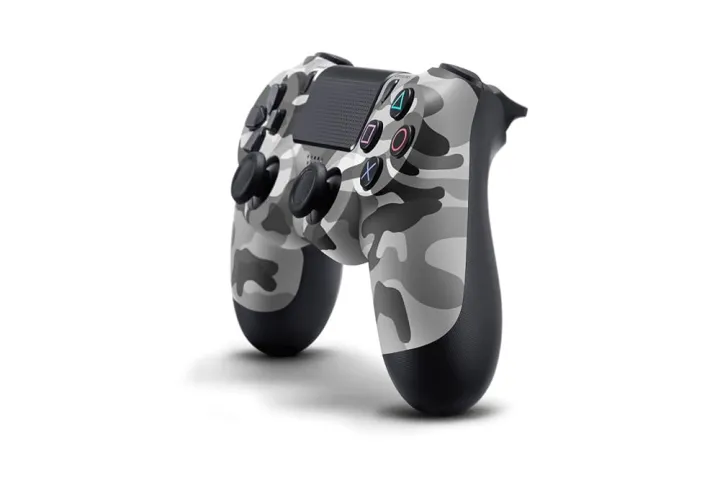PS4%20DualShock%204%20Wireless%20Controller%20Black%20-%20Image%204