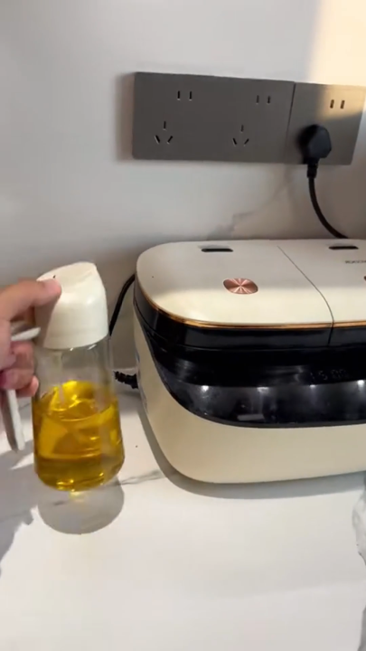 2-in-1 Oil Sprayer and Dispenser Bottle, 500ml Glass Oil Spray Bottle with Premium Nozzle for Air Fryer, Roasting and Frying, Cooking, Kitchen Use