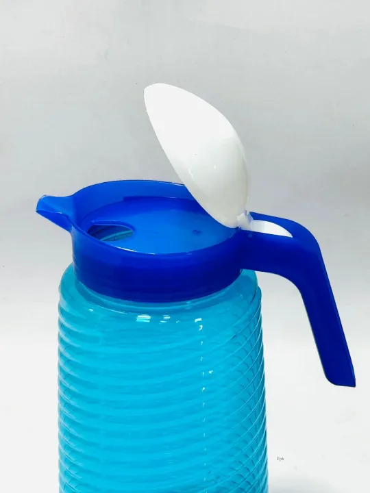 High-Quality%20plastic%20water%20jug%20capacity%20-%202L%20-%20Image%202