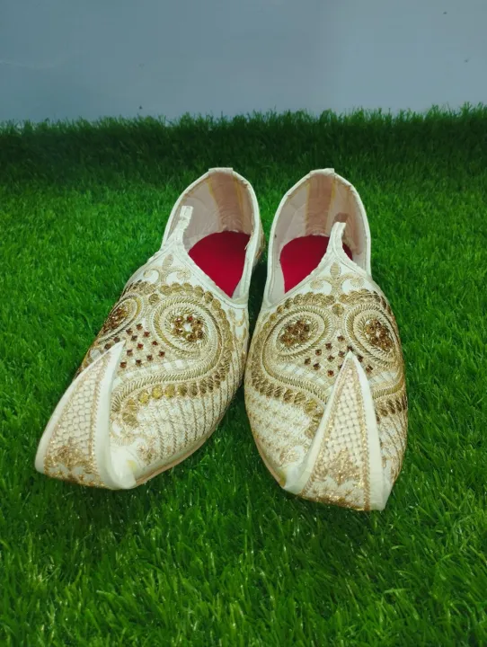 Men%20Traditional%20Khussa%20Handmade%20Latest%20Design%20Stylish%20Handmade%20Khussa%20-%20Image%203