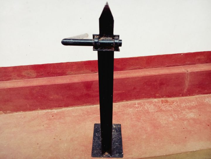 coconut%20husk%20removing%20tool%20-%20Image%202