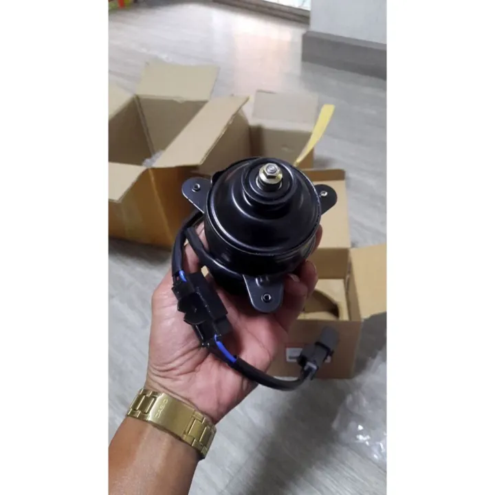 Honda%20City%20ZX%2003-07/jazz%20GD%2003-07%20fan%20motor/left%20radiator%20with%20cylinder%20wire-direct%20model%20100%25-TMH-051-top%20perfo%20-%20Image%204