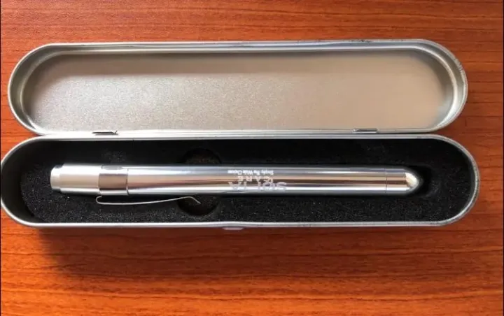 Medical%20Pen%20Lights%20for%20Nurses%20Doctors,%20Reusable%20LED%20Medical%20Penlight%20Flashlight%20with%20Pupil%20Gauge%20and%20Ruler,%20White%20Light,%20Silver%20-%20Image%202