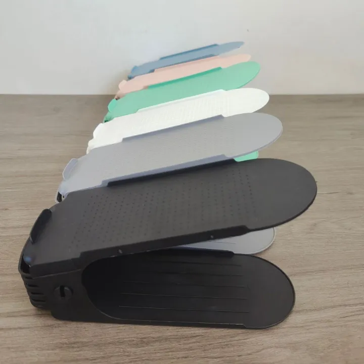 Shoe%20Slots%20Organizer,%20Adjustable%20Stacker%20Storage%20Space%20Saver,%20Double%20Deck%20Holder%20for%20Closet%20Organizatio%20-%20Image%204