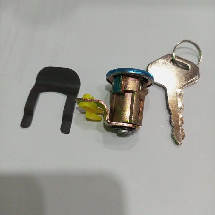 Door lock with key for Mehran, Bolan, Ravi and Fx