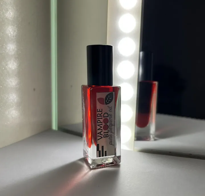 Vampire%20Blood%2024%20hours%20long%20lasting%20%20premium%20perfume%20oil%20with%20different%20quantities%20(3ml,3.5ml,6ml,8ml,10ml,15ml)%20sweet%20refreshing%20roll%20on(%20selectable)%20-%20Image%206