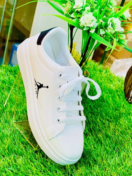 scs%20girls%20sneaker%20shoes%20-%20Image%203