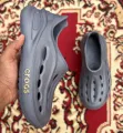 Mens New Comfortable Summer Couple Hole Crocs SuperClogs Outdoor Beach Shoes Soft-Soled Non-Slip Breathable Sandals. 