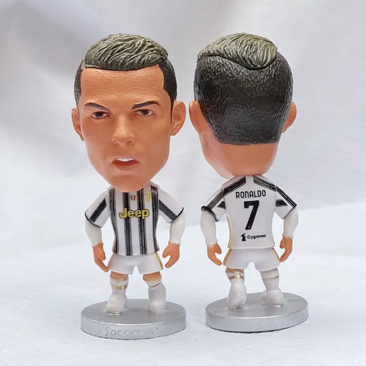 Football%20players%20miniatures%20-%20Image%202