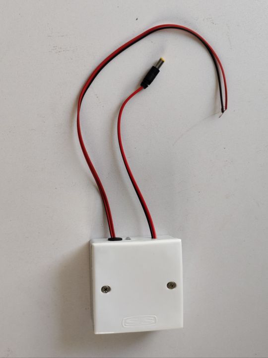 Wifi%20router%20Automatic%20inverter%20Connect%20with%2012V%20battery%20and%20router%20adepter%20system%20automatic%20switch%20between%20adepter%20and%20battery%20router%20power%20bank%20solution%20unlimited%20backup%20router%20UPS%20-%20Image%204
