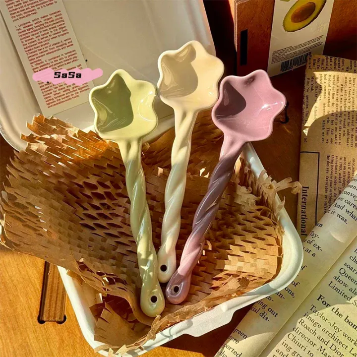 Ceramic%20Star%20Shaped%20Spoon%20Twisted%20Spoon%20Cute%20Long%20Handled%20Cream%20Design%20Coffee%20Stirring%20Spoon%20-%20Image%205