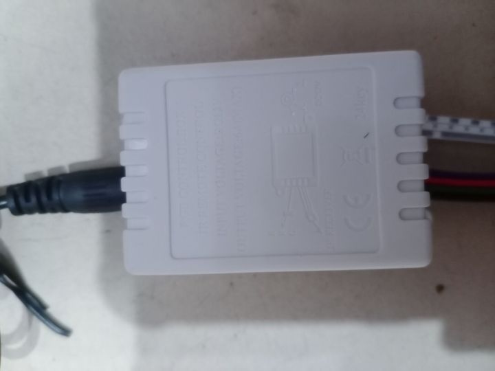 RGB%20(Red,Green,Blue)%2012%20volt%20LED%20Strip%20Light%20With%20A.C%20Adapter%20-%20Image%208