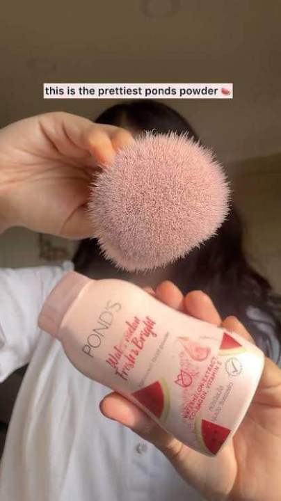 PONDS%20Water%20Melon%20Fresh%20&%20Bright%20losse%20powder%20-%20Vitamin%20and%20collagen%20face%20powder%20-%20PONDS%20powder%20-%20Image%205