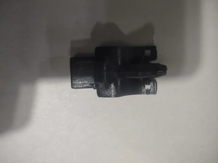 wiper%20nozzle%20TOYOTA%20COROLLA%202009-2023%201pes%20-%20Image%205
