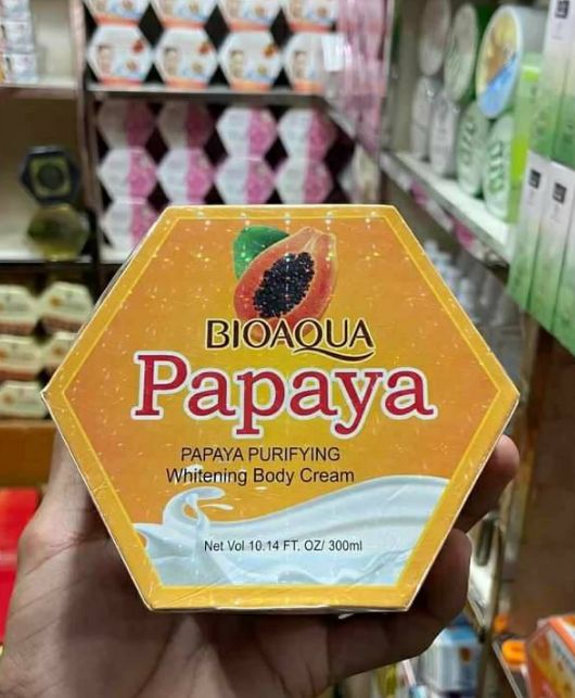 BIOAQUA%20PAPAYA%20PURIFYING%20Whitening%20Body%20Cream-300ml%20-%20Image%202