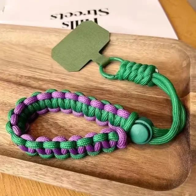 Universal%20Adjustable%20Mobile%20Phone%20Self-locking%20Anti-loss%20Lanyard%20for%20iPhone%20%20Case%20Short%20Wrist%20Strap%20Cell%20Phone%20Strap%20-%20Image%207