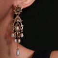 French Retro Light Luxury Needle Flower Imitation Pearl Style Water Droplet Tassel Earring Medieval Vintage Court Style Earrings.
