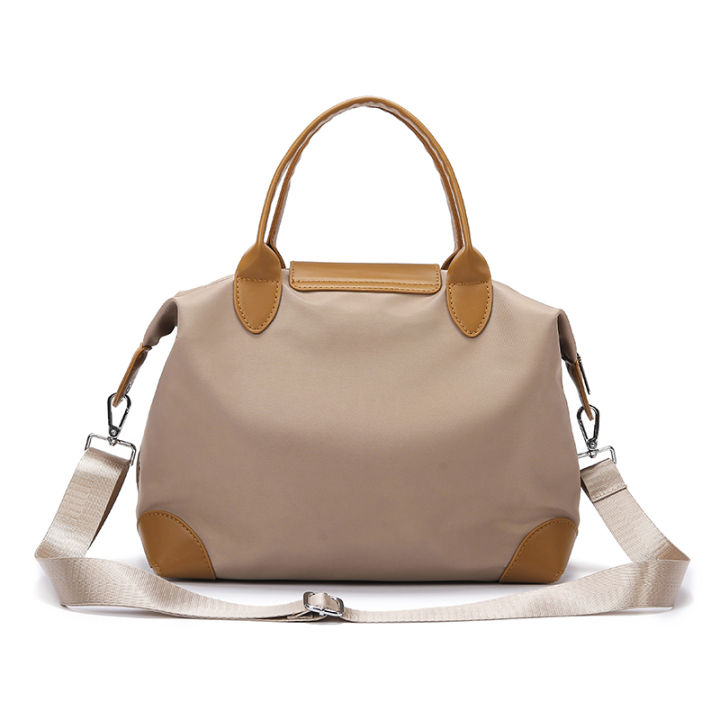 Large%20Capacity%20Women%20Handbag%20Black,%20Waterproof%20Fabric%20Shoulder%20Crossbody%20Bag%20-%20Image%204