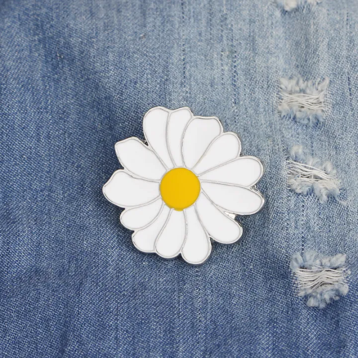 Fashion%20Brooches%20Daisy%20Enamel%20Pin%20Couples%20Custom%20Badges%20Clothes%20Backpack%20Jewelry%20Gift%20for%20Best%20Friends%20now%20I'm%20your%20daisy%20-%20Image%205