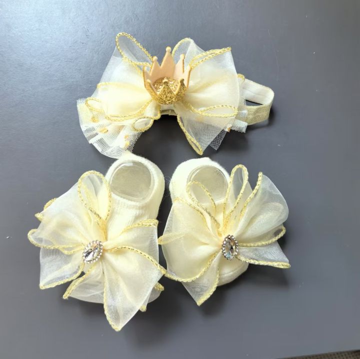 Cute%20Infant%20Headband%20Socks%20Combo%20-%20Breathable%20Bow%20Headband%20&%20Grip%20Socks%20for%20Baby%20(1%20Set)%20-%20Image%207