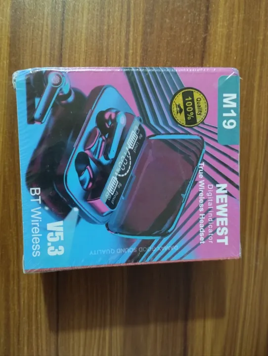 M19%20TWS%20Bluetooth%20Earbuds%20-%20Image%204