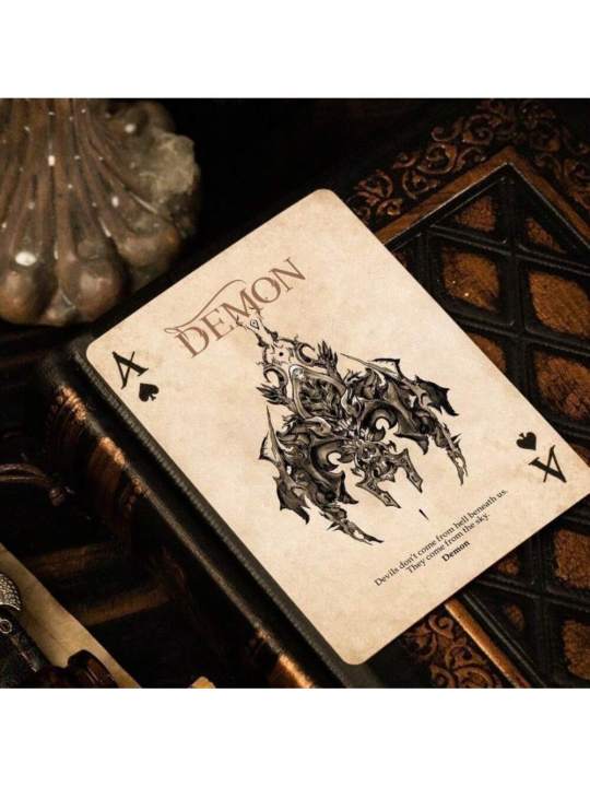 1Pc-54%20High-Definition%20Graphics%20of%20Devil's%20Eye%20Playing%20Cards,%20Cool%20Card%20Magic%20Practice%20Board%20Game,%20Puzzle%20Hard%20Cards,%20Durable%20-%20Image%204
