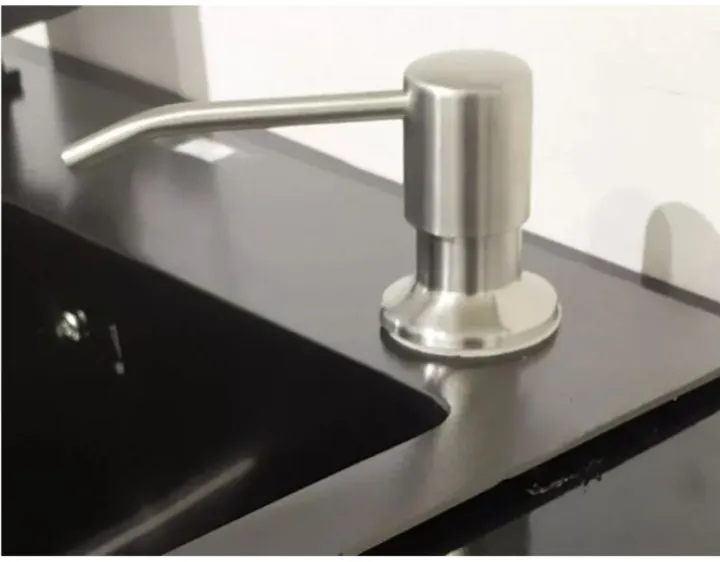 Soap%20dispenser%20-%20Image%203