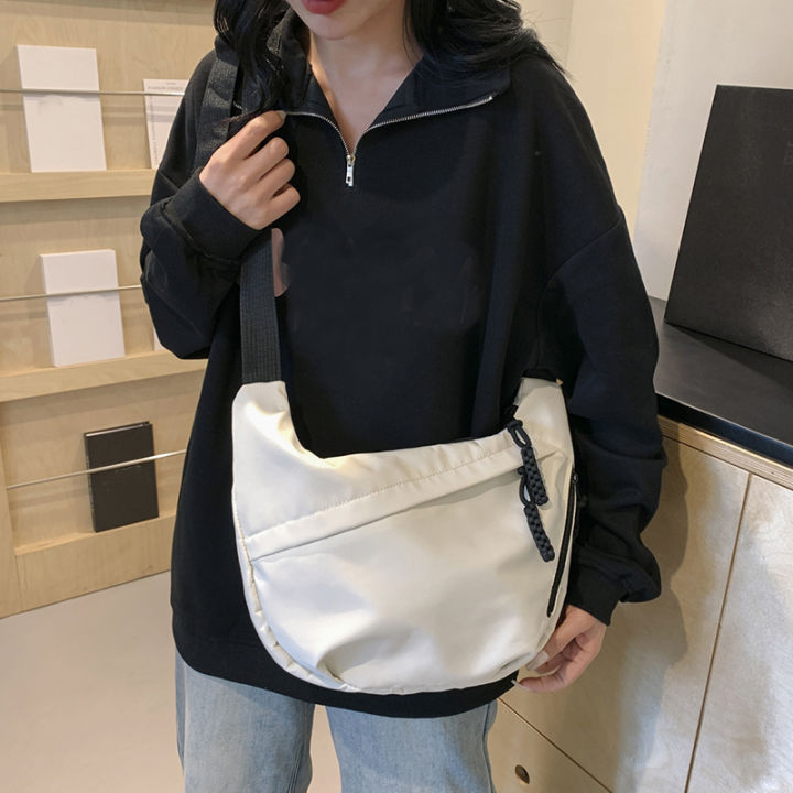 Neutral%20Style%20Tote%20Bag%20With%20Strap%20for%20Carrying%20Fitness%20Items.%20New%20Mini%20Street-Style%20Handbag%20With%20Shoulder%20Strap.%20Lightweight%20and%20-%20Image%206