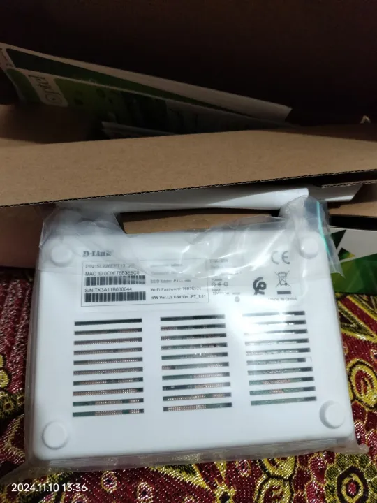 DLINK%20D226%20The%20DSL-226%20Wireless%20N300%20Dual-Band%20Gigabit%20ADSL2+/VDSL2%20Modem%20is%20a%20versatile,%20high-performance%20router,%20perfect%20for%20home%20and%20small%20offices.%20-%20Image%202