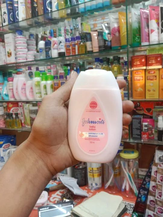 Johnson's%20Baby%20Lotion%20100ml%20for%20Baby%20Soft%20Skin%20All%20Day%20Long%20-%20Image%202