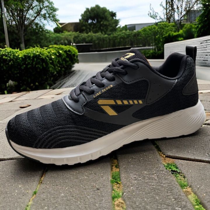 Line%20-7%20Breathable%20Ultralight%20Running/Walking%20Shoes%20-%20Image%202