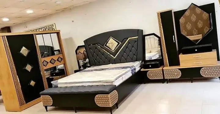 Furniture%20Bedroom%20set%204%20pics%20-%20Image%202