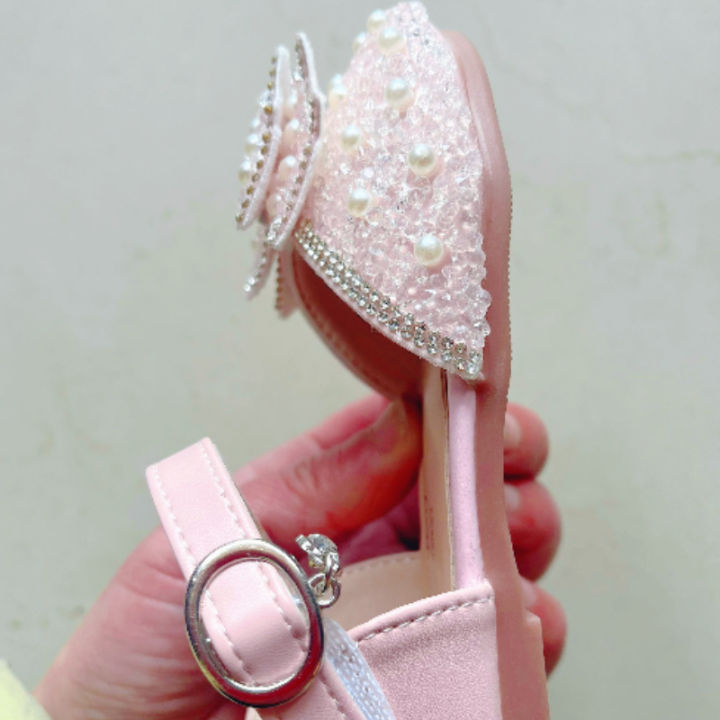 Spring%20and%20Summer%20Girls'%20Princess%20Shoes%20Sandals%20Flat%20%20Kids%20Dresses%20Shoes%20Pearl%20%20for%20Kids%20and%20Teens%20-%20Image%205
