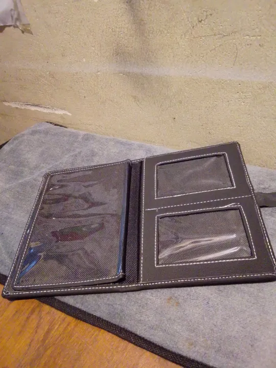 Universal%20Car%20documents%20Holder%20-%20Image%203