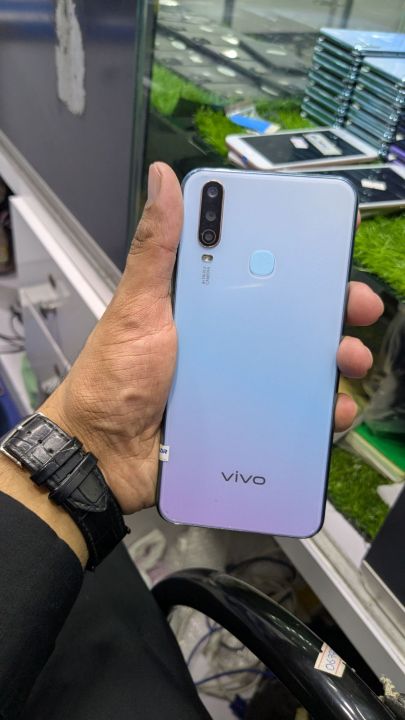 Vivo%20Y17%204gb%20ram%2064gb/128gb%20rom%20Dual%20Sim%20Fingerprint%20PTA%20Approved%20with%20box%20nd%20charger%20-%20Image%208